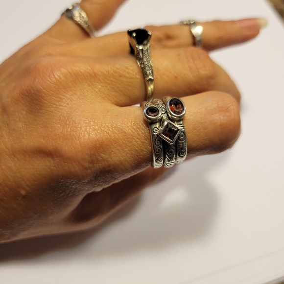 Tejani Sterling Silver and Garnet Stackable Rings - Picture 13 of 15